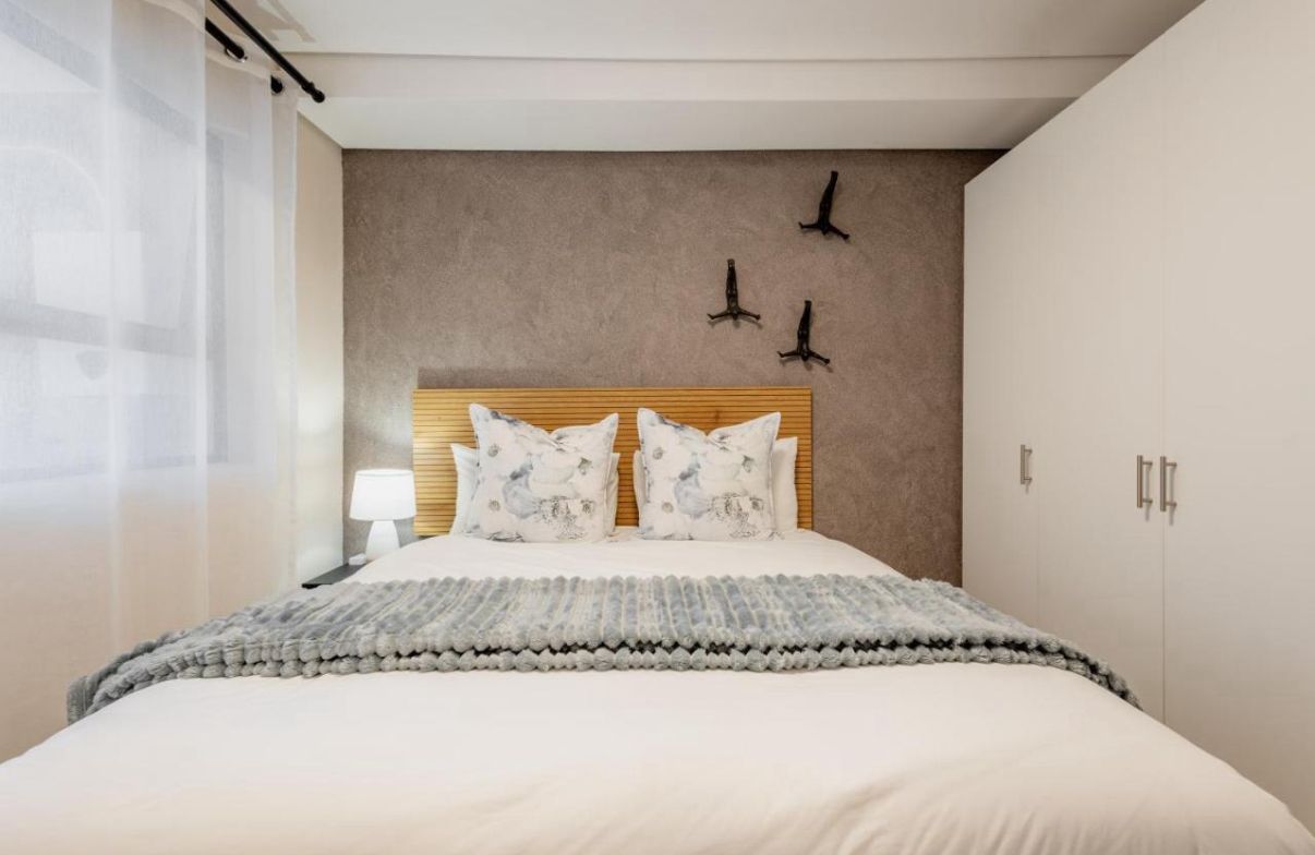 Phola Muse Bedroom View